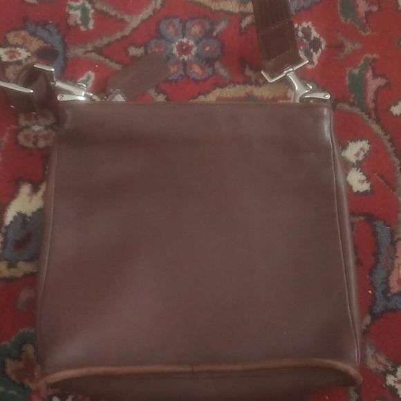 Coach Slingback bucket Metro Convertible - Picture 2 of 4